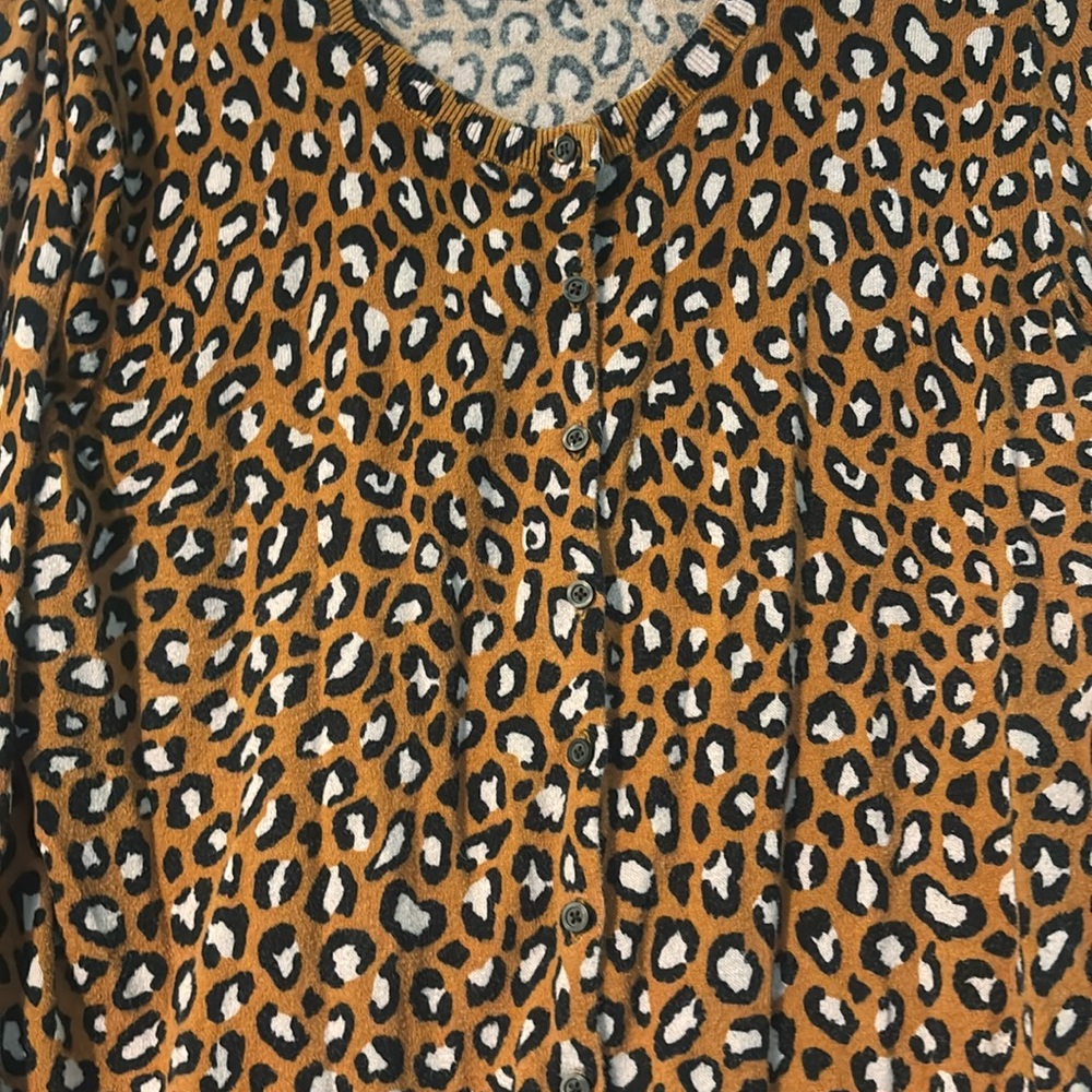 Old Navy cheetah print- cardigan - Picture 3 of 5